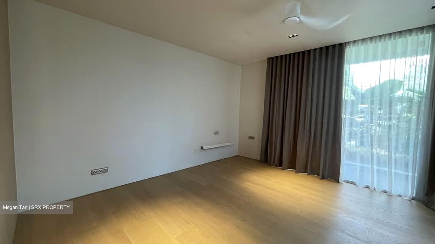 Plymouth Avenue (D11), Detached #555570371